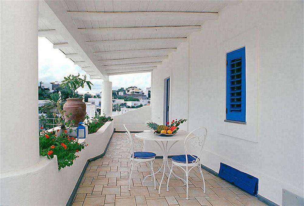Hotel La Terrazza Panarea Exterior photo
